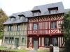 Maisons a pans de bois renovees