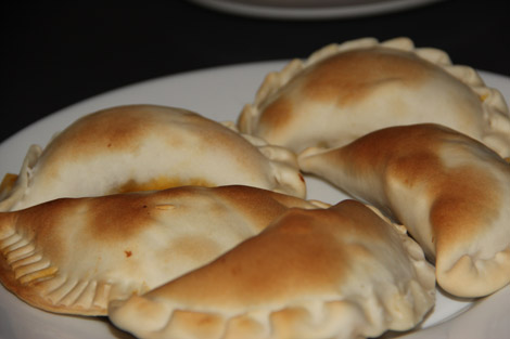 empanadas sortis du four, plus dorés