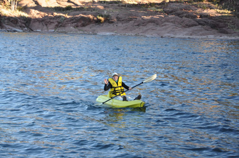 Elodie dans le lac