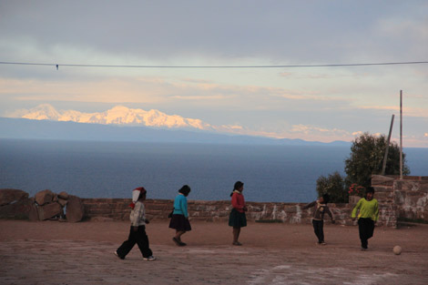 Foot sur Taquile