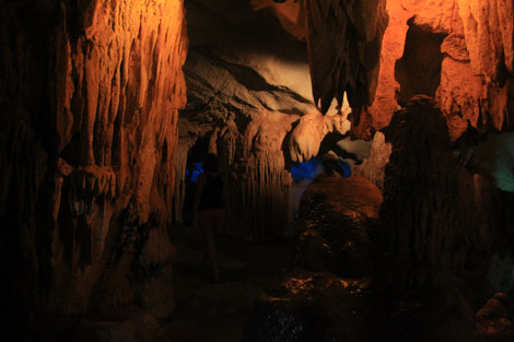 Une grotte de plus!