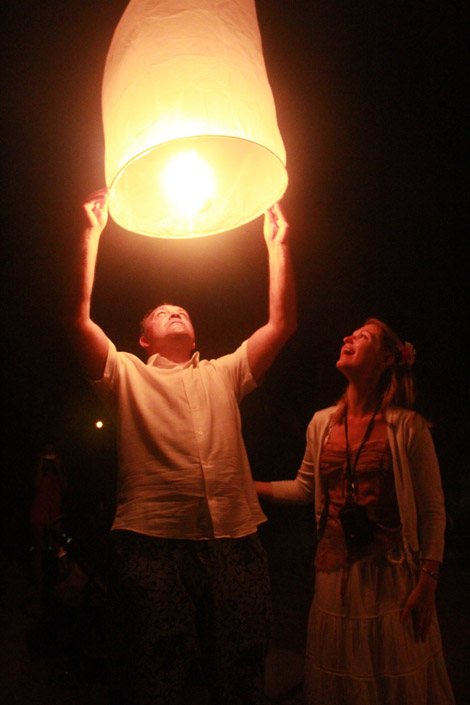 Lampe en papier thaïlandaise