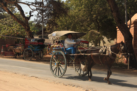 Calèche de Nyaung U