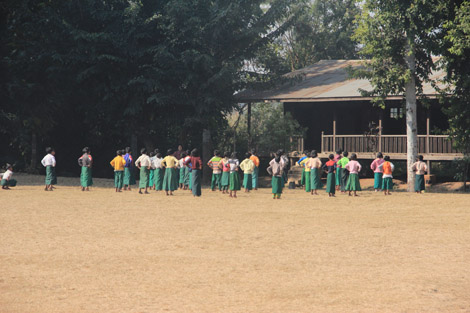 Les enfants en plein exercices