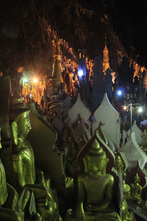 La grotte aux huit mille bouddha