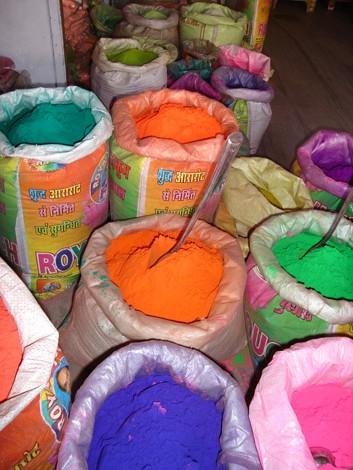 Colorant indien sur le marché