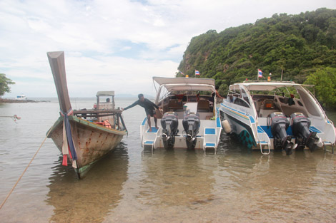 …En speed-boat…